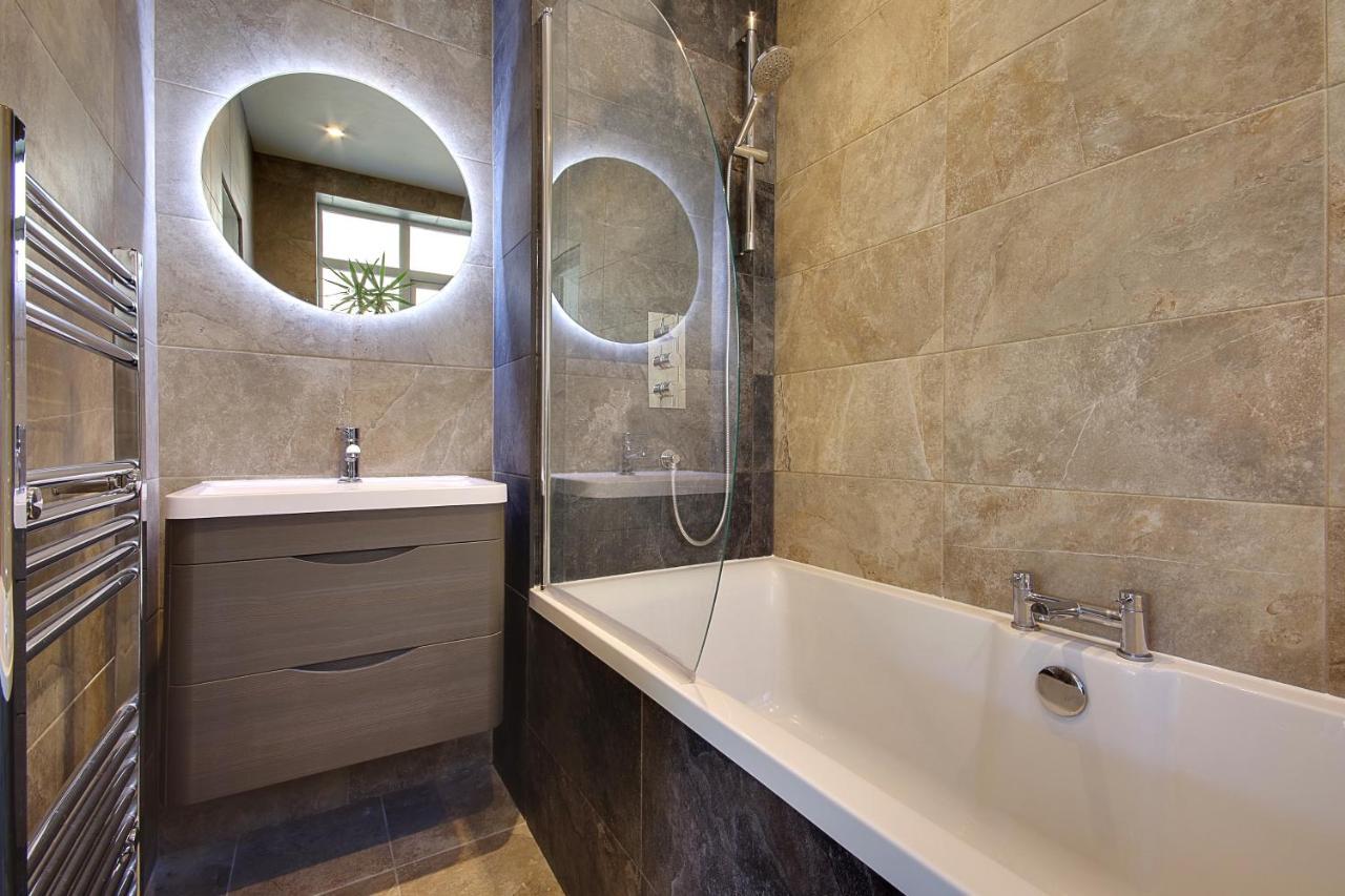 Large En-Suite By The Beach Bournemouth Eksteriør billede